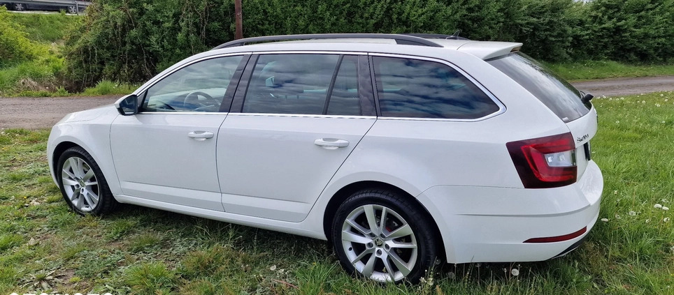 Skoda Octavia cena 90000 przebieg: 300000, rok produkcji 2019 z Mikołów małe 254